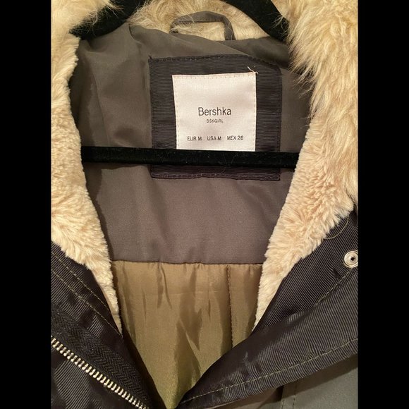 Bershka Olive Green Adjustable Waist Fur Lined Jacket - Picture 2 of 3